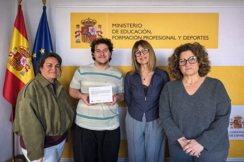Mª Belén Fernández Bonnemaisón, Mª Victoria Menchacatorre Ruiz, Mario Álvarez y Ana López Romo.